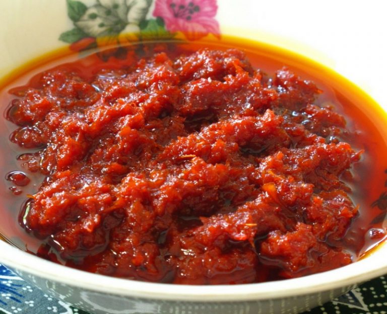 Pastikan Masak Sambal Sampai Pecah Minyaknya. Nak Kenal Pasti, Ikut Cara Ni Je!