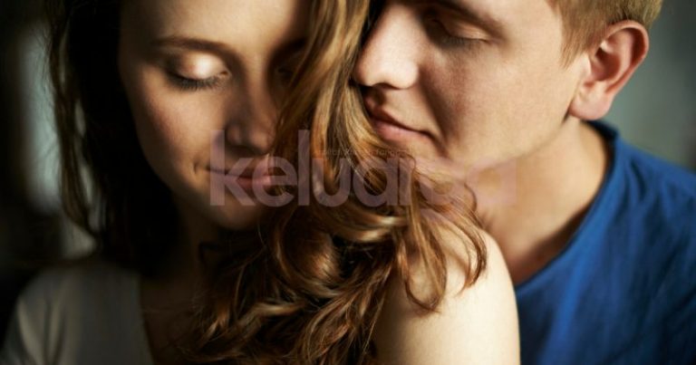 Kenapa Kena Peluk Isteri Setiap Hari? Suami Wajib Tahu Ni!