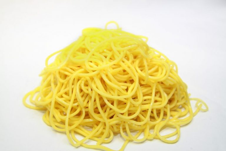 Ibu-Ibu Sila Cuba Tip Ini Jika Mahu Hilangkan Rasa Kapur Pada Mi Kuning.  Serius Berbaloi!