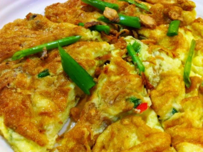 6 Rahsia Telur Dadar Jadi Gebu & Lembut. Ibu-Ibu Wajib Cuba Ni!