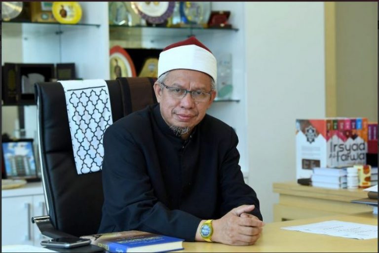 Doktor Lelaki Sambut Kelahiran Anak,  Wanita Bakal Bersalin Kena Baca Pencerahan Dari Ustaz Dr. Zulkifli Al Bakri Ini!