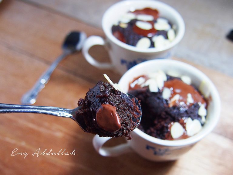 Resipi Brownies Pakai Microwave jer, Tak Sampai 10 Minit Dah Siap. Ibu Boleh Cuba Buat Bekal Anak!