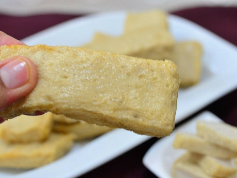 Kalau Ragu-ragu Beli, Ibu-Ibu Buat Sendiri Fish Cake. Jimat & Terjamin Bersih!