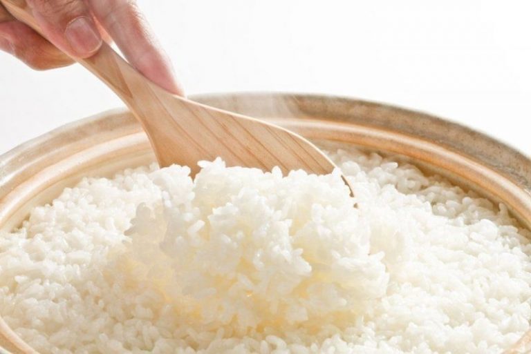 Hilangkan Bau Nasi Hangus, 4 Kaedah Ini Ibu-ibu Kena Praktik!