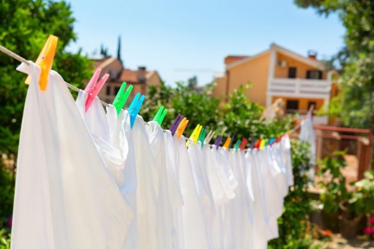 6 Cara Nak Putihkan Baju Sekolah Anak! Boleh Cuba & Lihat Kesannya.