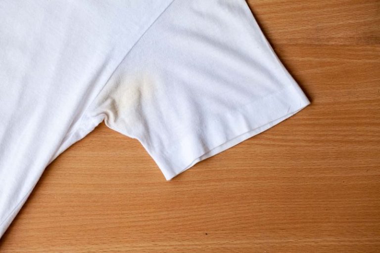 Hilangkan Kesan Deodoran Pada Baju, Ibu-ibu Jangan Pening Lagi, 4 Cara Ini Bantu Selesaikan Masalah