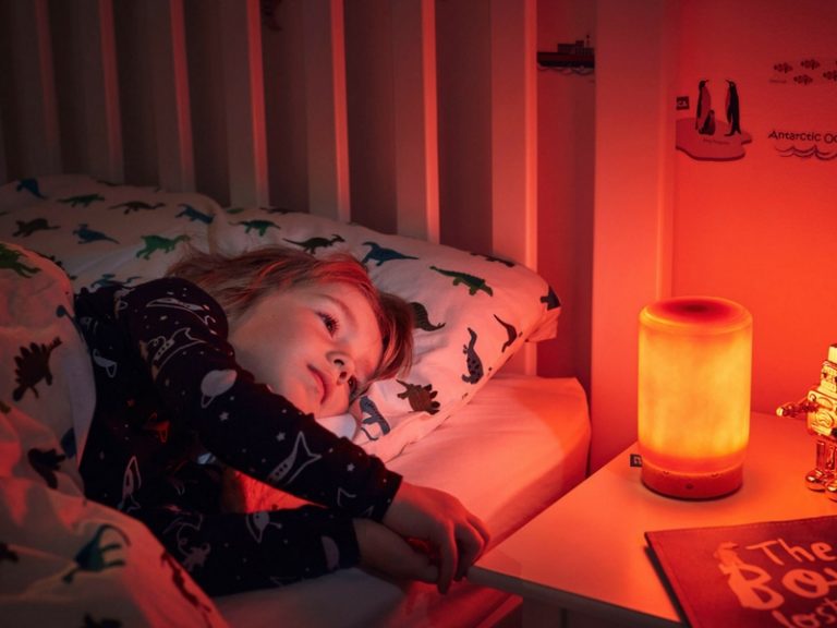 Benarkah Tidur Malam Dalam Keadaan Lampu Terpasang Berisiko Hidap Kanser? Ibu Bapa kena Baca Ni!