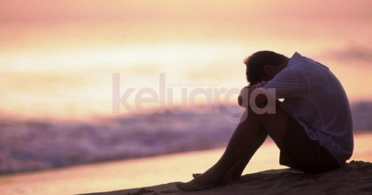 Bukan Isteri Je Tapi Suami Pun Kemurungan, Jangan Tambahkan Stress Suami!
