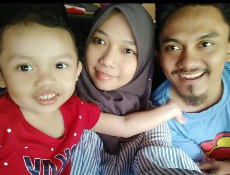 Simpati Kepenatan Isteri, Suami Ini Berkongsi Tip Yang Sweet Untuk Kebahagiaan Rumahtangga
