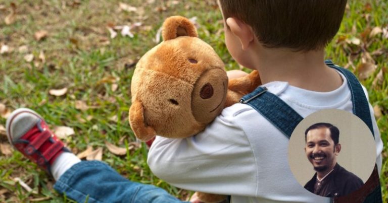 Bila Anak Lelaki Suka Main Anak Patung, Kena Cepat Buat Aktiviti Lasak. Penjelasan Pakar Ini Mengejutkan!