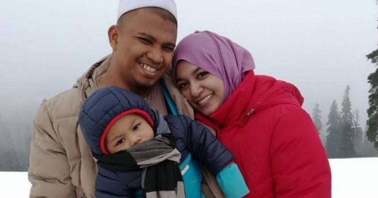 Suami Isteri Makan Berdulang Makin Erat Kasih Sayang Bentuk Keluarga Bahagia