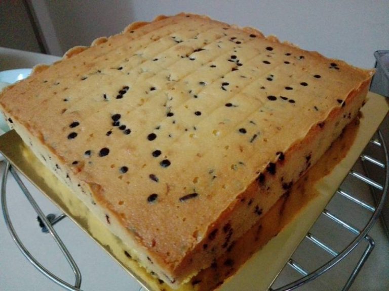Mudahnya Buat Kek Marjerin Coklat Tabur. Kos Nak Buat Pun Murah! - KELUARGA