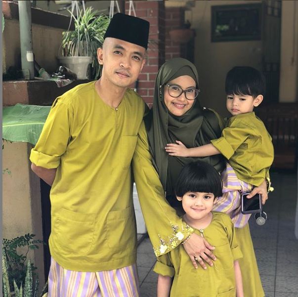 “Cantik La Dibu, Ni Lagi Mahal Dari Smiggle. Memang Rare.“ Netizen Puji Isteri Tomok Kreatif Jahit Lunch Beg Anak Guna Kain Perca. 11 “Cantik La Dibu, Ni Lagi Mahal Dari Smiggle. Memang Rare.“ Netizen Puji Isteri Tomok Kreatif Jahit Lunch Beg Anak Guna Kain Perca.