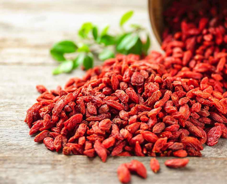 Kulit Cantik & Badan Sihat Bila Minum Air Rebusan Herba Biji Goji. 2 Wanita Ni Kongsikan Untuk Lebih Ramai Tahu!