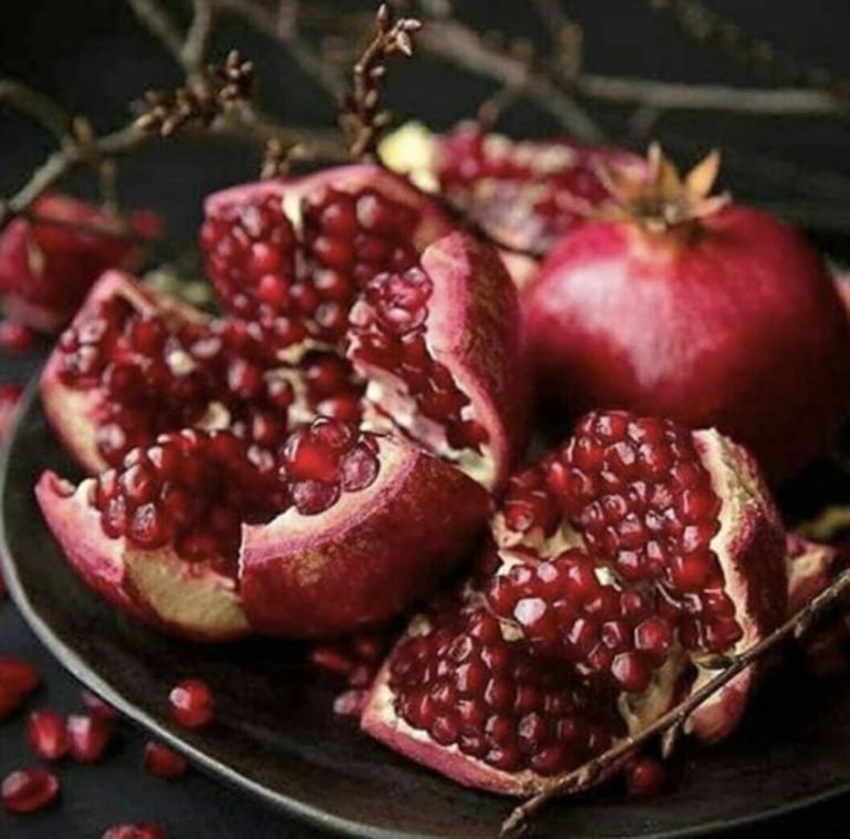 Patutlah Kena Makan Buah Delima. Banyaknya Khasiatnya.
