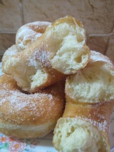 Resipi Donut Lembut & Gebu Macam Span, Uli Dengan Tangan Je. Wanita Ni Kongsikan Tip Ikut