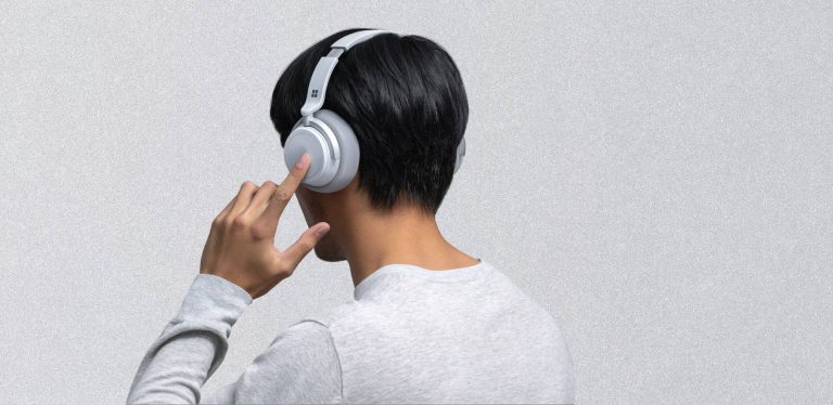 Suka Sangat Dengar Muzik Guna Gadjet, Penyebab Pekak. Awasi Anak Bujang Kita!