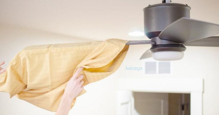 Ikut Cara Ini Ketika Cuci Kipas Siling. Jimat, Tak Kotorkan Rumah &  Habuk Juga Tak Melekat!