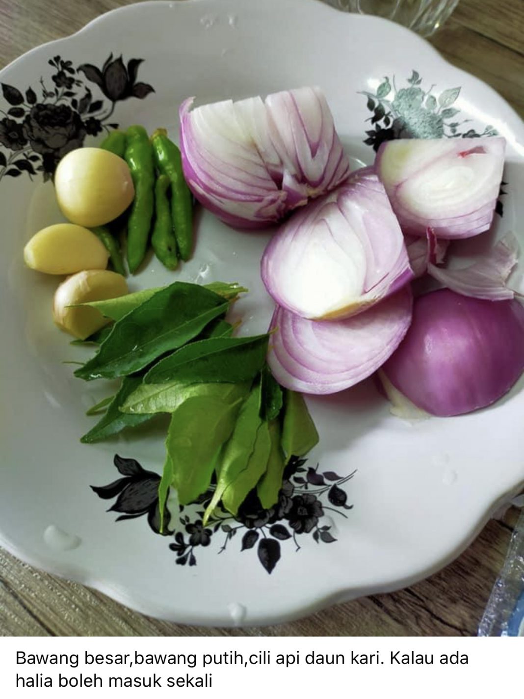 Ayam Masak Kicap Ni Memang Terangkat! Letak Daun Kari Dan Sos Tiram ...