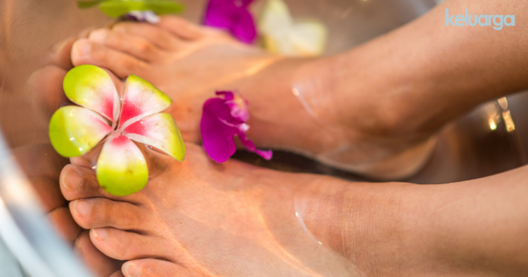 Busuk Gila Kaki! Rasa Rendah Diri Sampai Malu Buka Kasut. Tip Ini Mampu Atasinya!