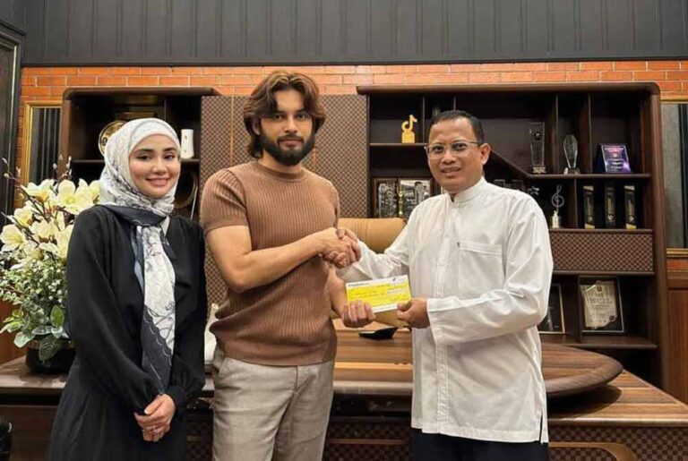 “Insya-Allah Ada Rezeki Orang Lain” Aeril Zafril & Wawa Zainal Bayar Zakat 1 Juta, Syabas!