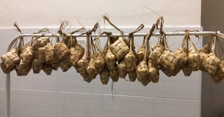 Tip Elak Ketupat Nasi Cepat Berair & Basi, Barulah Tak Risau Bila Masak Banyak