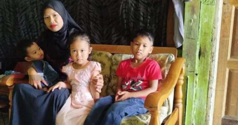 “Hanya Mampu Beri Nasi Kosong Jika Tiada Wang” Gaji Tak Cukup, Ibu Struggle Besarkan Anak!