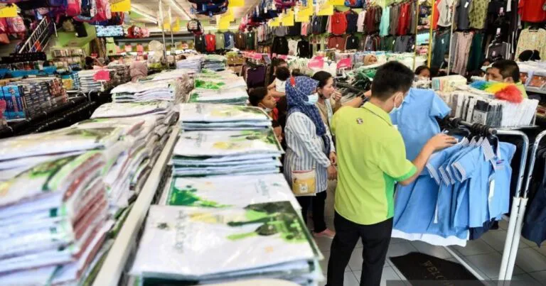 Pemberian Bantuan Awal Persekolahan (BAP) Tepat Pada Waktunya , Mak Ayah Luah Rasa Lega!