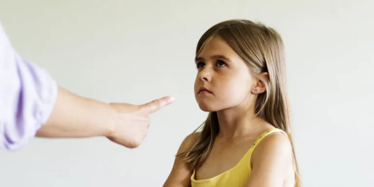 Micromanage Anak Bukan Tindakan Bijak, Serba Serbi Nak Bantu Anak!