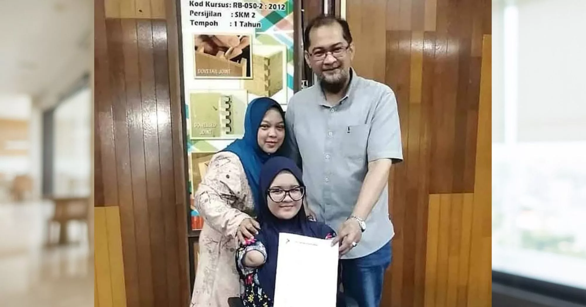 Gadis Kudung Kaki Dan Tangan Terharu Dapat Sambung Pengajian