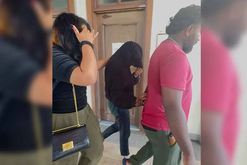 Wanita Campak Bayi Baru Lahir Dari Tingkap Apartmen, Menangis Teresak-esak Di Mahkamah