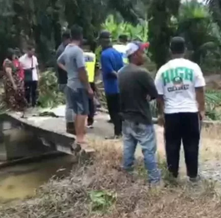 Ibu Sebak Anak Maut Dihempap Pokok Kelapa Sawit -“Dia Pakai Cantik, Wangi Sangat”
