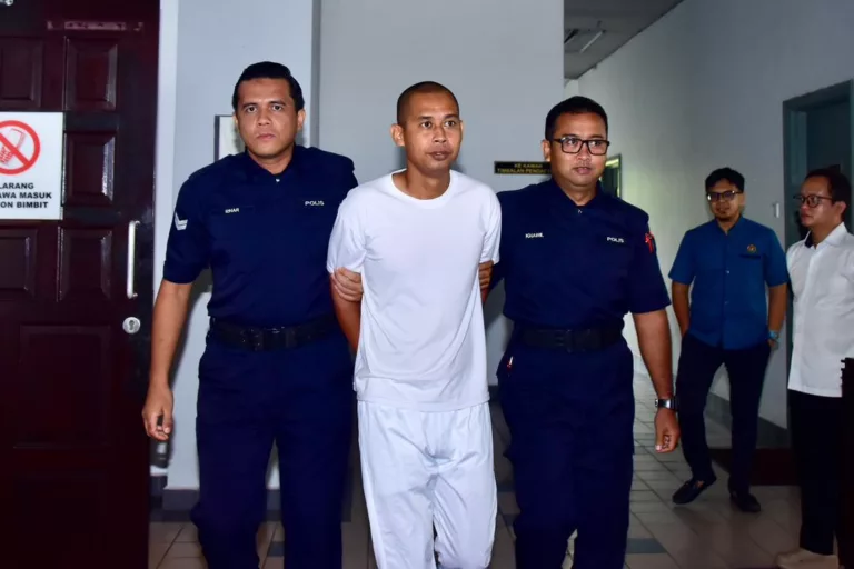 “Dia Kerat Anak, Cucu Saya Macam Ayam” – Ibu Mentua Tak Maafkan Menantu Sampai Mati