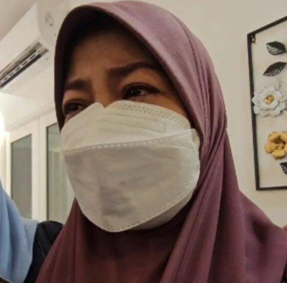 Selalu Pandang Serong Bila Susukan Anak Di Luar, Fahamkan Fitrah Menyusu!