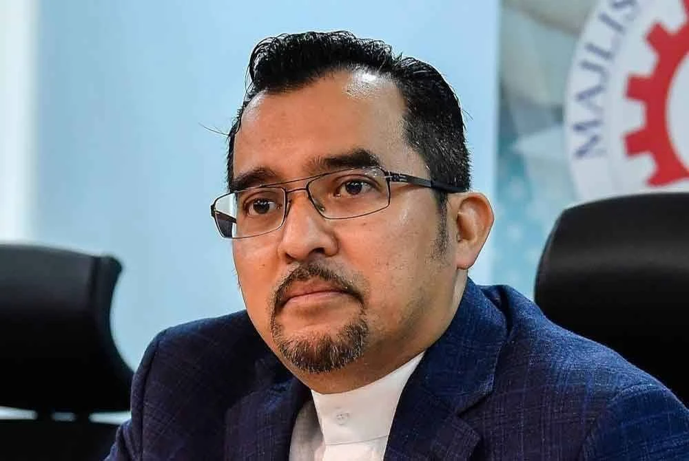 "Bergurau Melampau Juga Satu Bentuk Buli" - Dr Asyraf Wajdi- Tular Video Pelajar Dihayun Alat Sulit Ke Tiang Papan Tanda 7 “Bergurau Melampau Juga Satu Bentuk Buli” – Dr Asyraf Wajdi- Tular Video Pelajar Dihayun Alat Sulit Ke Tiang Papan Tanda