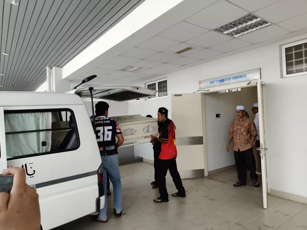 “Arwah Beritahu Nak Meninggal Masa Kecil, Mahu Terus Masuk Syurga”