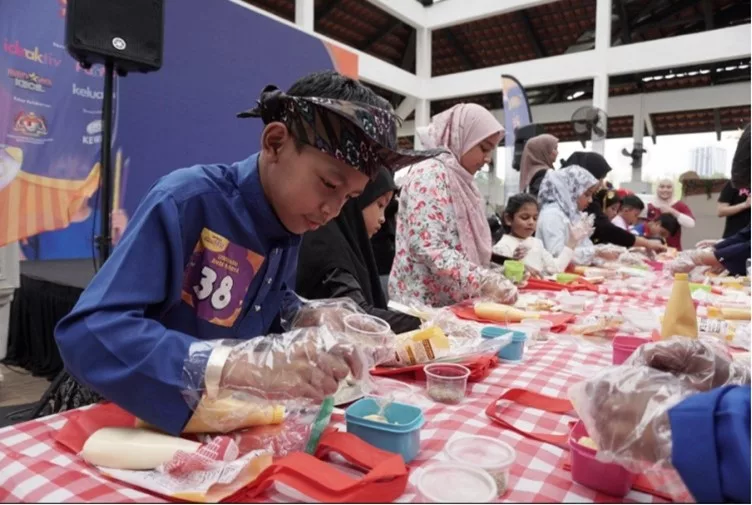 Finalis BK Fantastic X KEWPIE Gamatkan Pentas Dengan Warna Budaya
