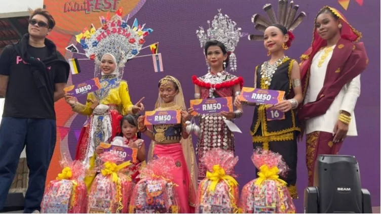 Finalis BK Fantastic X KEWPIE Gamatkan Pentas Dengan Warna Budaya