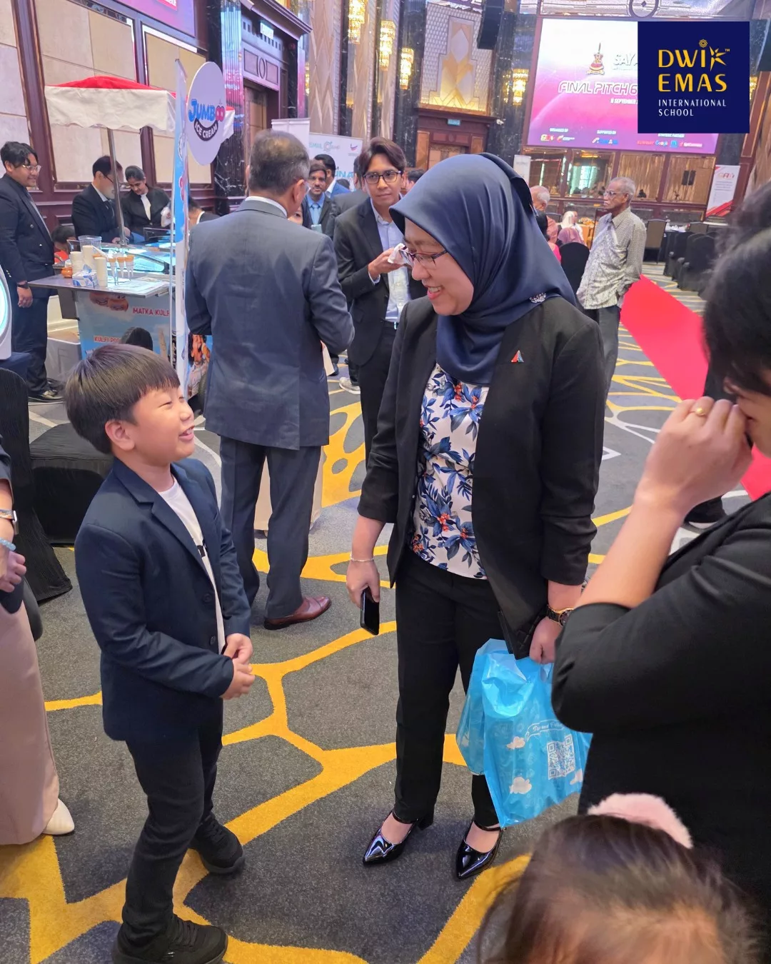 Jangka Hayat Setahun, Air Kelapa Pandan Tanpa Pengawet. Hebatnya Produk Ciptaan Kanak-Kanak Usia 7 Tahun! 9 Jangka Hayat Setahun, Air Kelapa Pandan Tanpa Pengawet. Hebatnya Produk Ciptaan Kanak-Kanak Usia 7 Tahun!