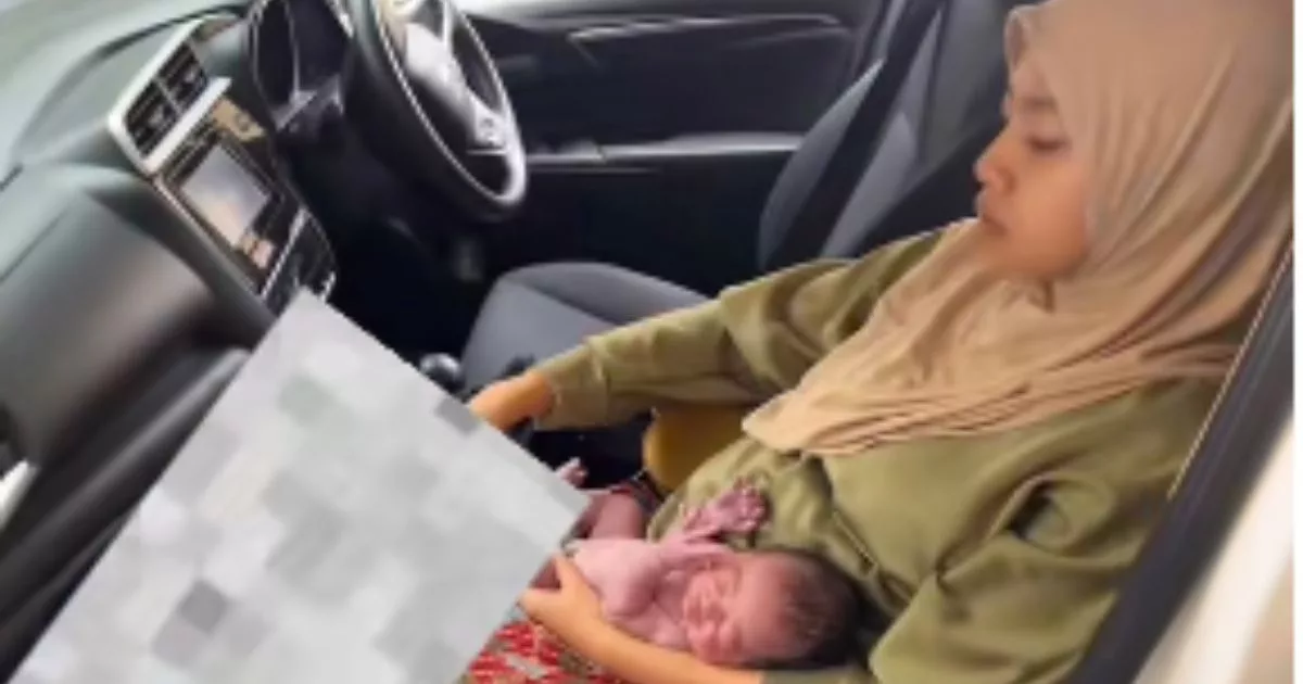 Ibu Bersalin Dalam Kereta, Detik Cemas Dibantu Polis Trafik Yang Pantas & Menyentuh Hati 3 Ibu Bersalin Dalam Kereta, Detik Cemas Dibantu Polis Trafik Yang Pantas & Menyentuh Hati