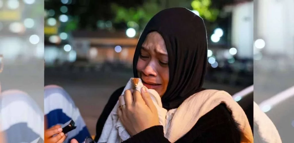 Tragedi Platform Sepat! Sayu Suami Tak Sempat Pulang Temani Isteri Berpantang 5 Tragedi Platform Sepat! Sayu Suami Tak Sempat Pulang Temani Isteri Berpantang