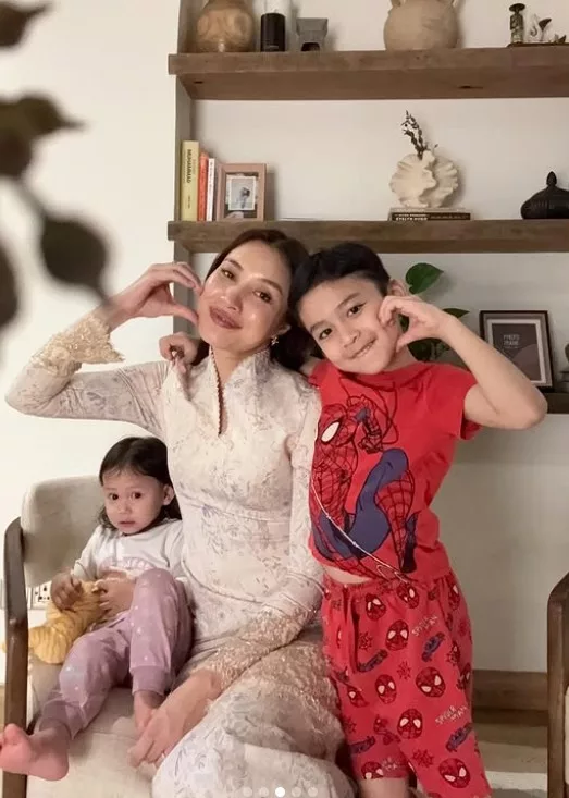 Zahirah MacWilson Tegur Orang Asing Sentuh Anak Tanpa Izin, Demi Keselamatan Anak-anak 5 Zahirah MacWilson Tegur Orang Asing Sentuh Anak Tanpa Izin, Demi Keselamatan Anak-anak
