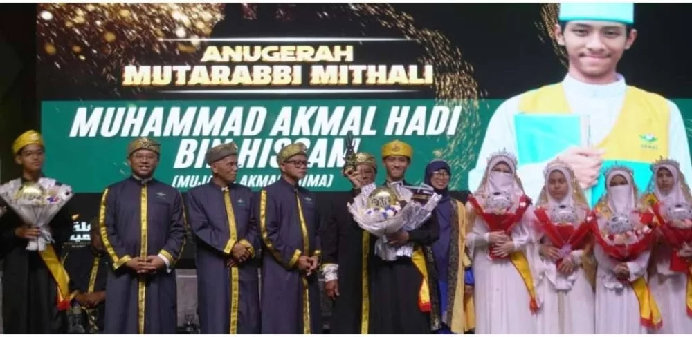 Empat Anak Hafaz Al-Quran, Keluarga Ini Kongsi Formula Kejayaan Anak Cintakan Al-Quran