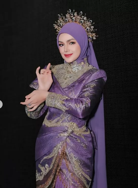 Siti Nurhaliza Mahu Anak Nikmati Zaman Kanak-Kanak, Bukan Tekanan Dunia Seni 5 Siti Nurhaliza Mahu Anak Nikmati Zaman Kanak-Kanak, Bukan Tekanan Dunia Seni