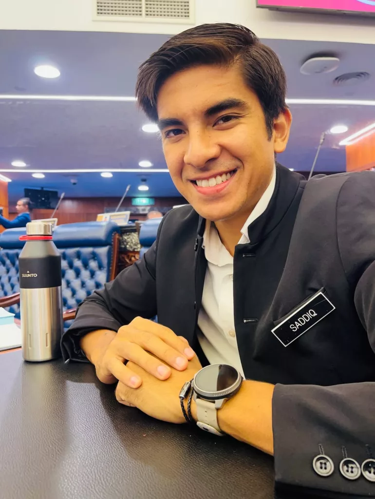 Syed Saddiq Salur RM115,000 Hasil Kerja Sambilan Demi Rakyat Muar
