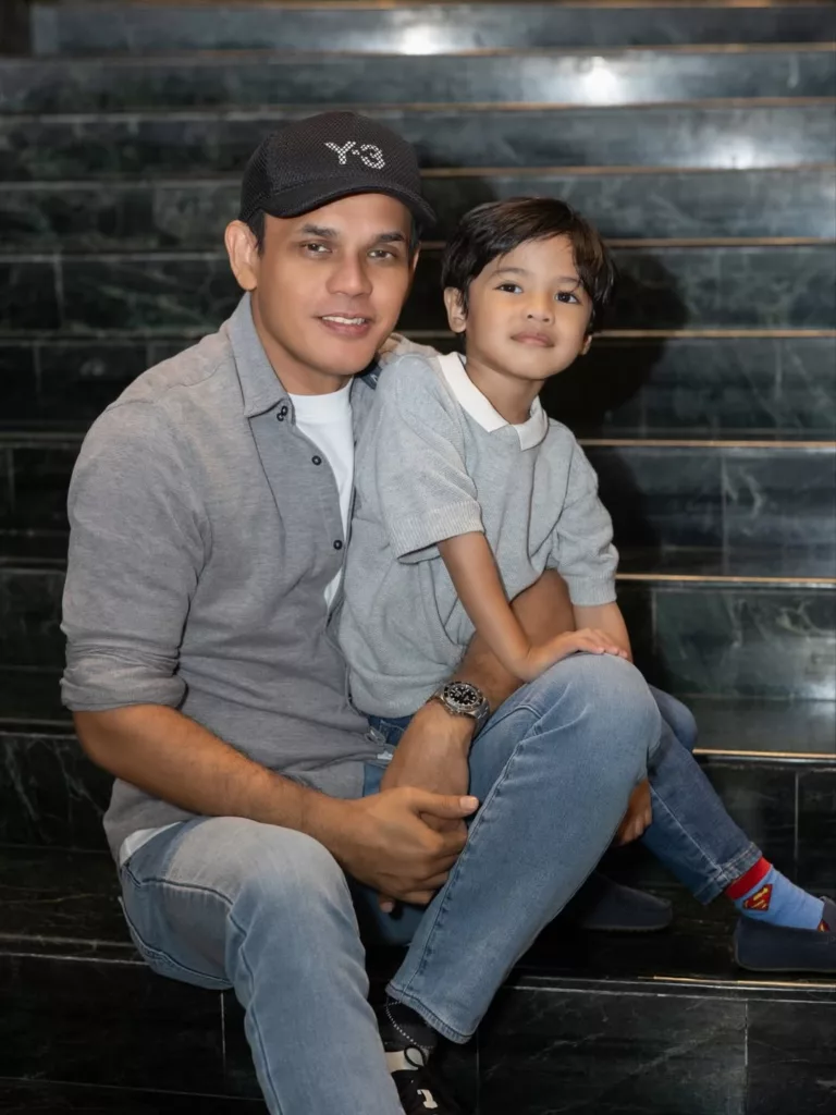Kongsi Tarikh Lahir Dengan Anak Bongsu, Datuk Yusry Anggap 15 Jun Hari Paling Bermakna 5 Kongsi Tarikh Lahir Dengan Anak Bongsu, Datuk Yusry Anggap 15 Jun Hari Paling Bermakna
