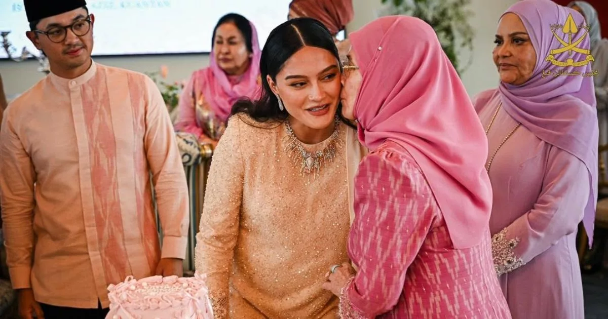 Tengku Natasya & Tengku Arif Bendahara Timang Puteri Sulung, Tengku Nadine Amina Zahra Penyeri Keluarga Diraja 5 Tengku Natasya & Tengku Arif Bendahara Timang Puteri Sulung, Tengku Nadine Amina Zahra Penyeri Keluarga Diraja