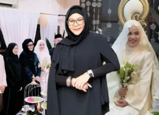 Erma Fatima Tegas Jaga Batas Pertunangan Anak, Pesanan Menyentuh Hati Buat Bakal Menantu Segment Template