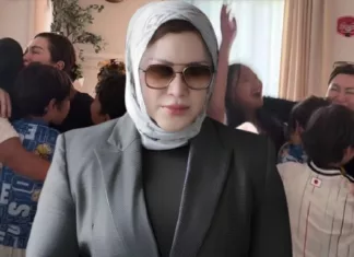‘Anak-Anak Adalah Segalanya Buat Saya’, Zizie Izette Sebak Peluk Anak Selepas Bebas