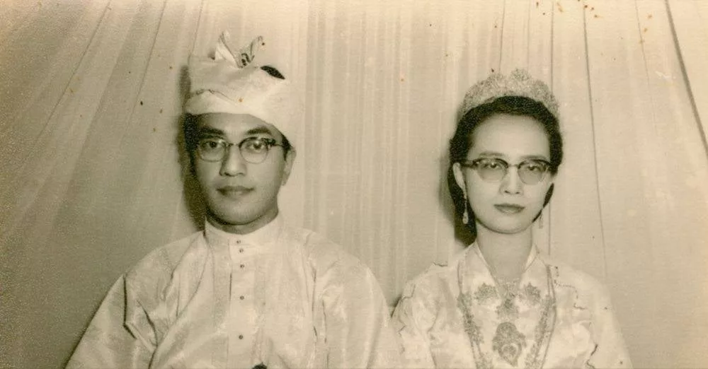“Tak Suka Sakitkan Hati Pasangan” Tun Mahathir & Tun Hasmah Rai 70 Tahun Perkahwinan, Kongsi Rahsia Rumah Tangga Bahagia 5 “Tak Suka Sakitkan Hati Pasangan” Tun Mahathir & Tun Hasmah Rai 70 Tahun Perkahwinan, Kongsi Rahsia Rumah Tangga Bahagia